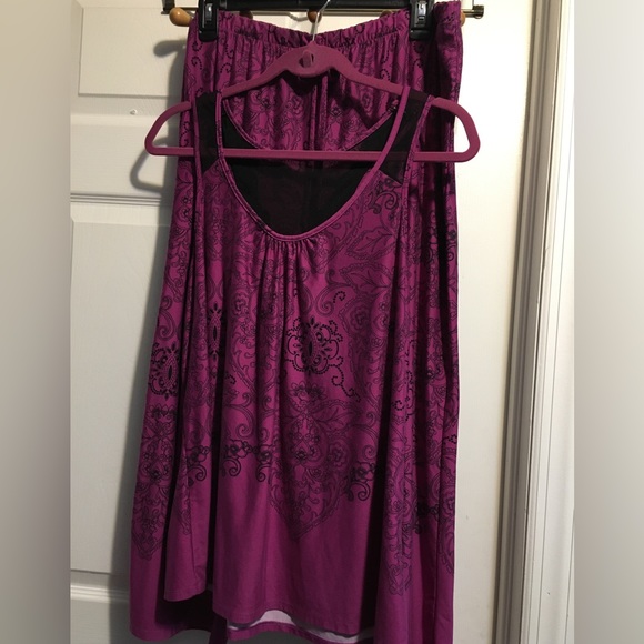 Woman’s 2 Piece INTIMATES Sleepwear Set. - Picture 2 of 15